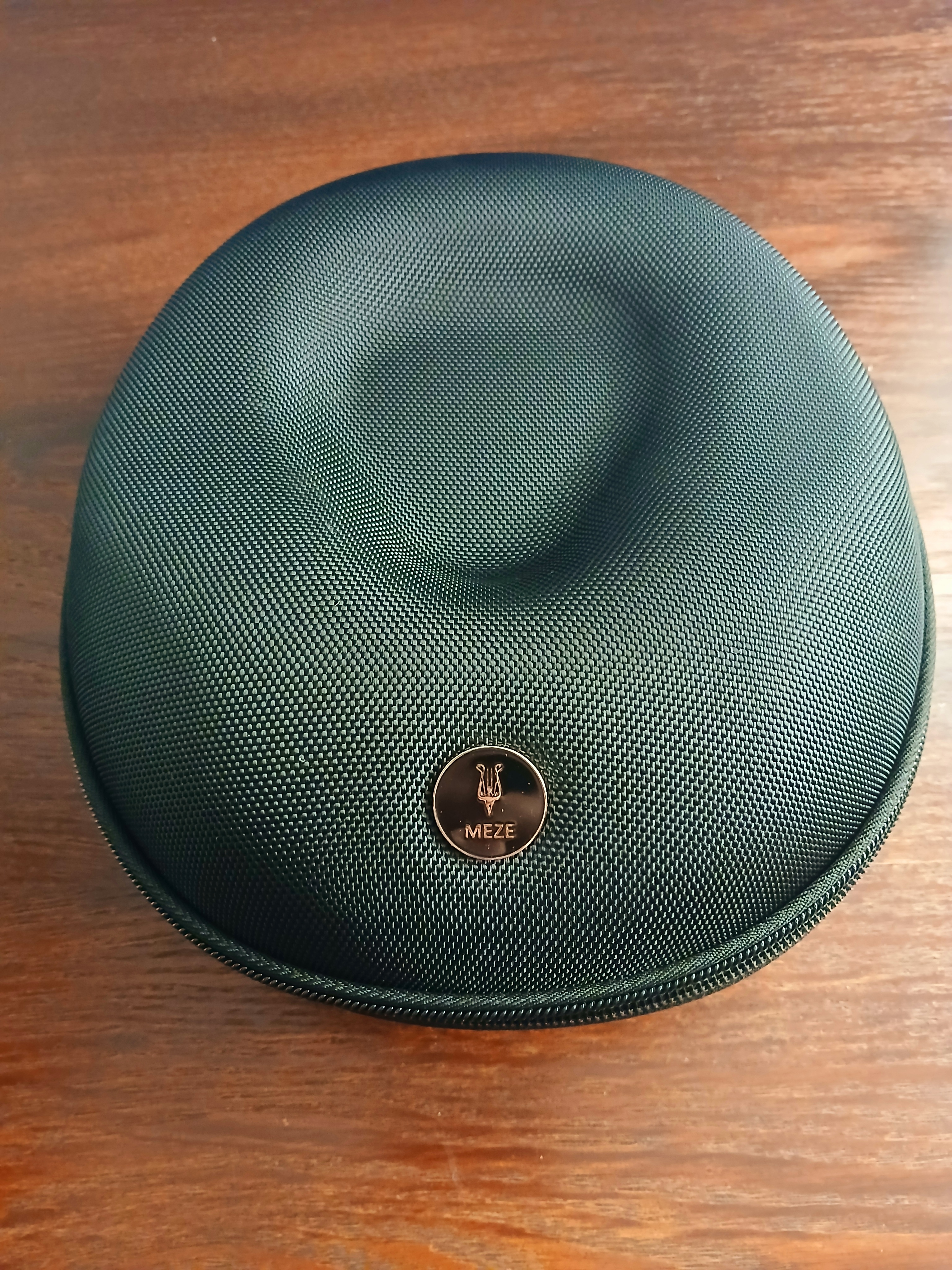 Meze 99 Neo headphones